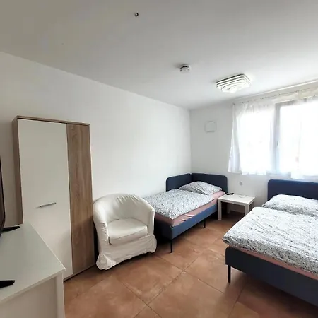 Pension Chen Mit 2 Schlafzimmern, Ebk, Separat Balkon Griesstatt Buitenkant foto