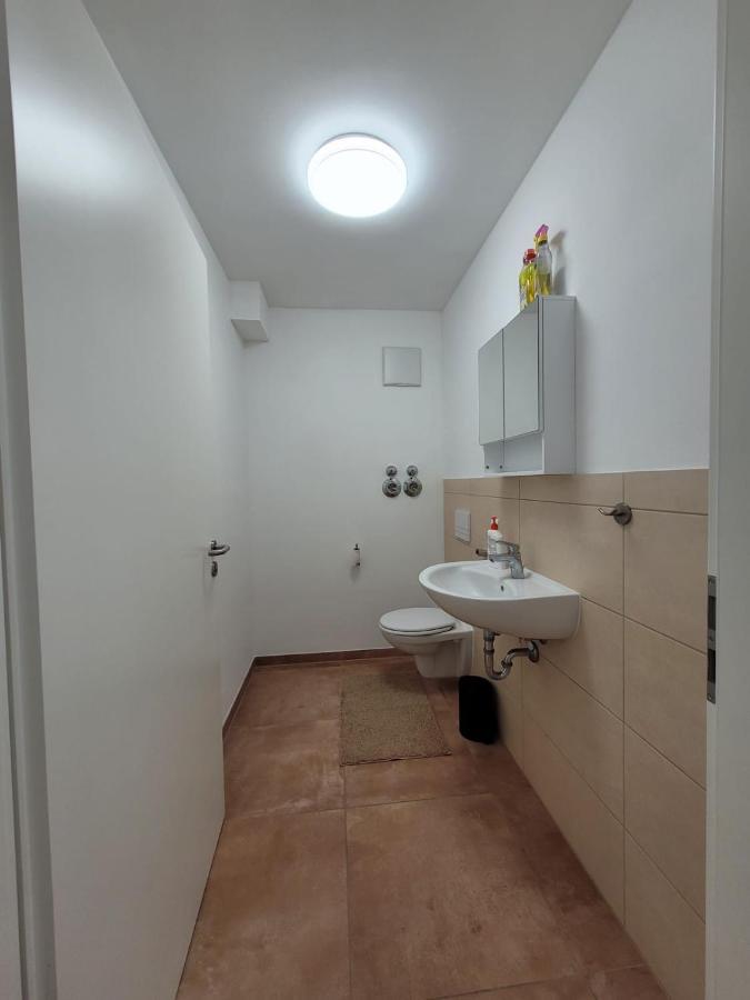 Chen Mit 2 Schlafzimmern, Ebk, Separat Balkon Appartement